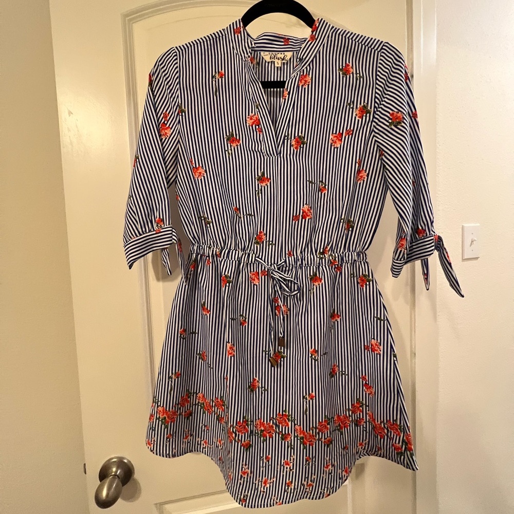 Hint of Blush dress,  V neck, 3/4 sleeves and elastic belt for a flattering fit
